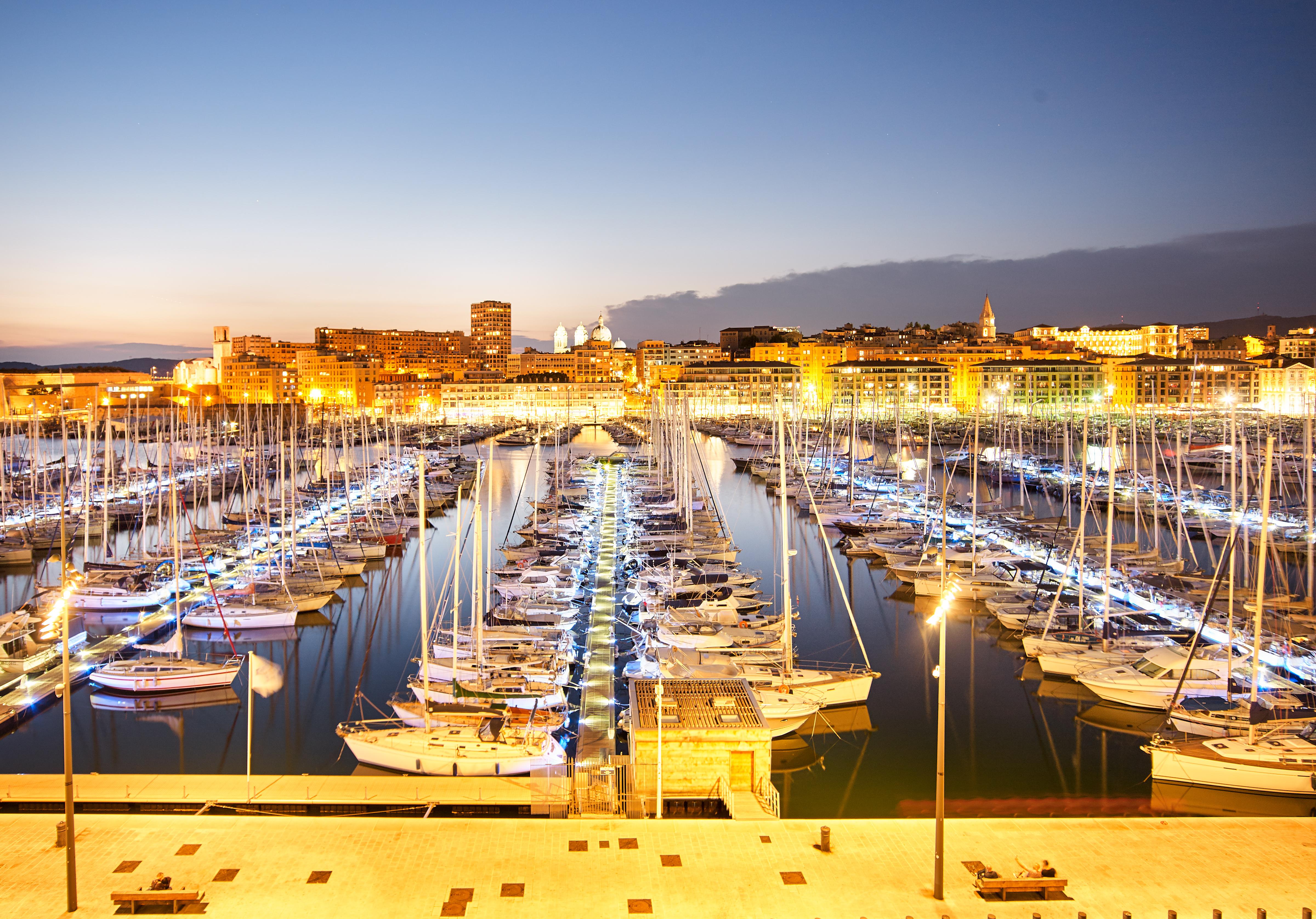 Radisson Blu Vieux Port Hotel 4*