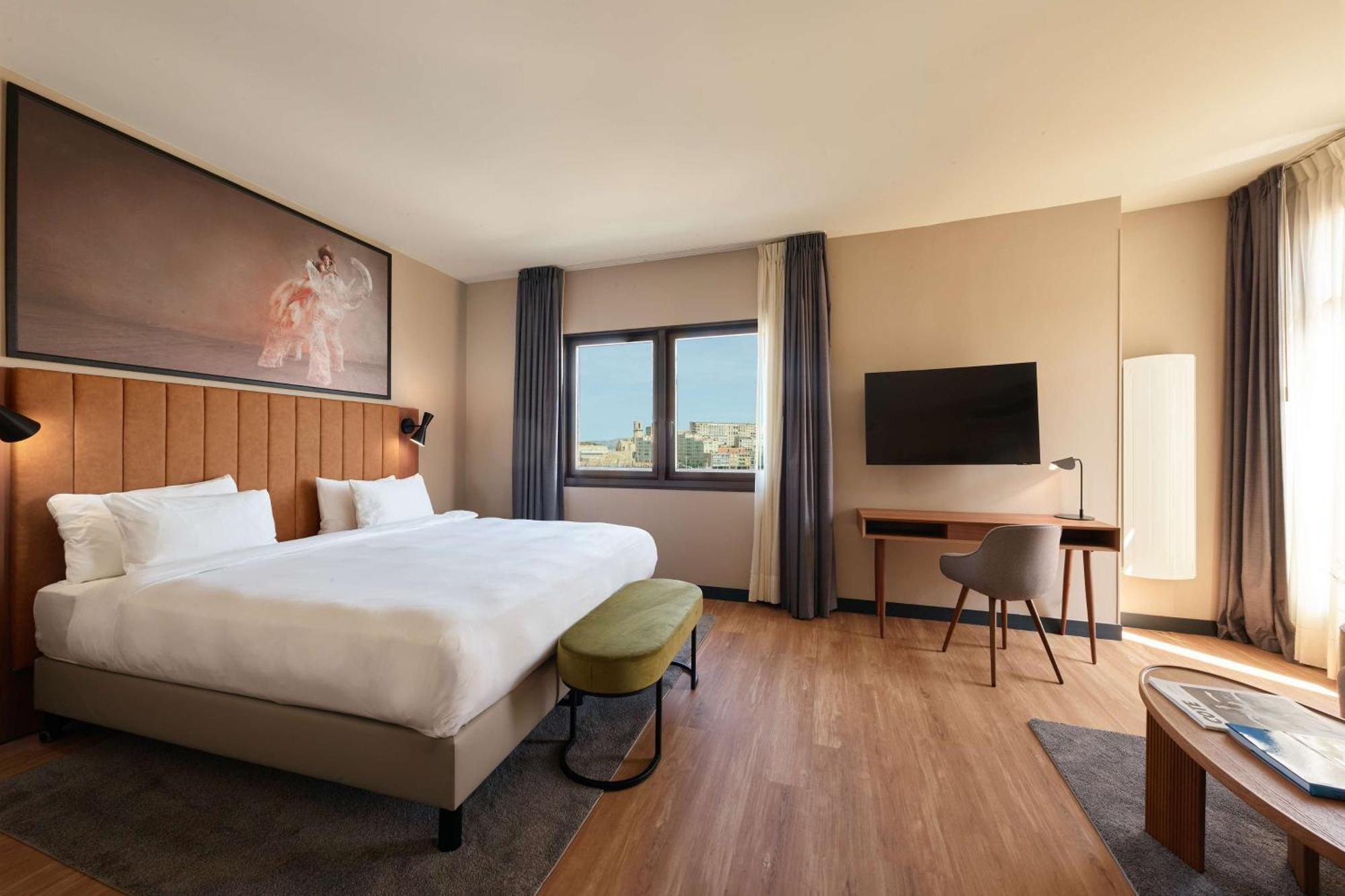 Radisson Blu Vieux Port