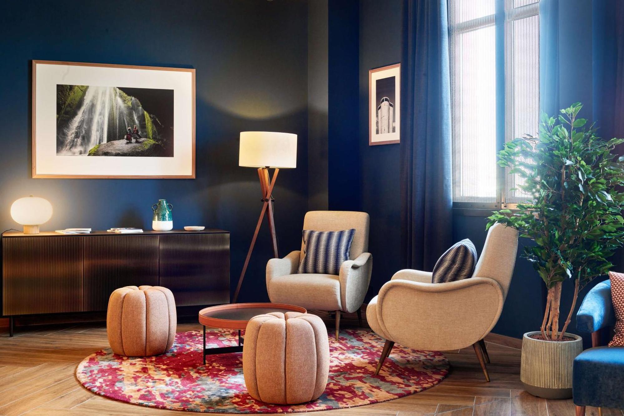 Hotel Radisson Blu Vieux Port 4*